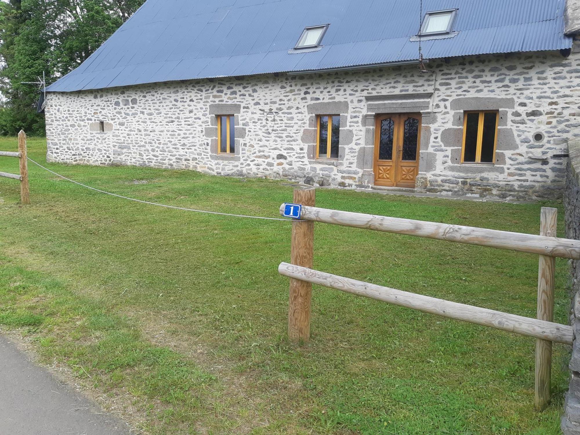 Gite A La Campagne Condat  Luaran gambar